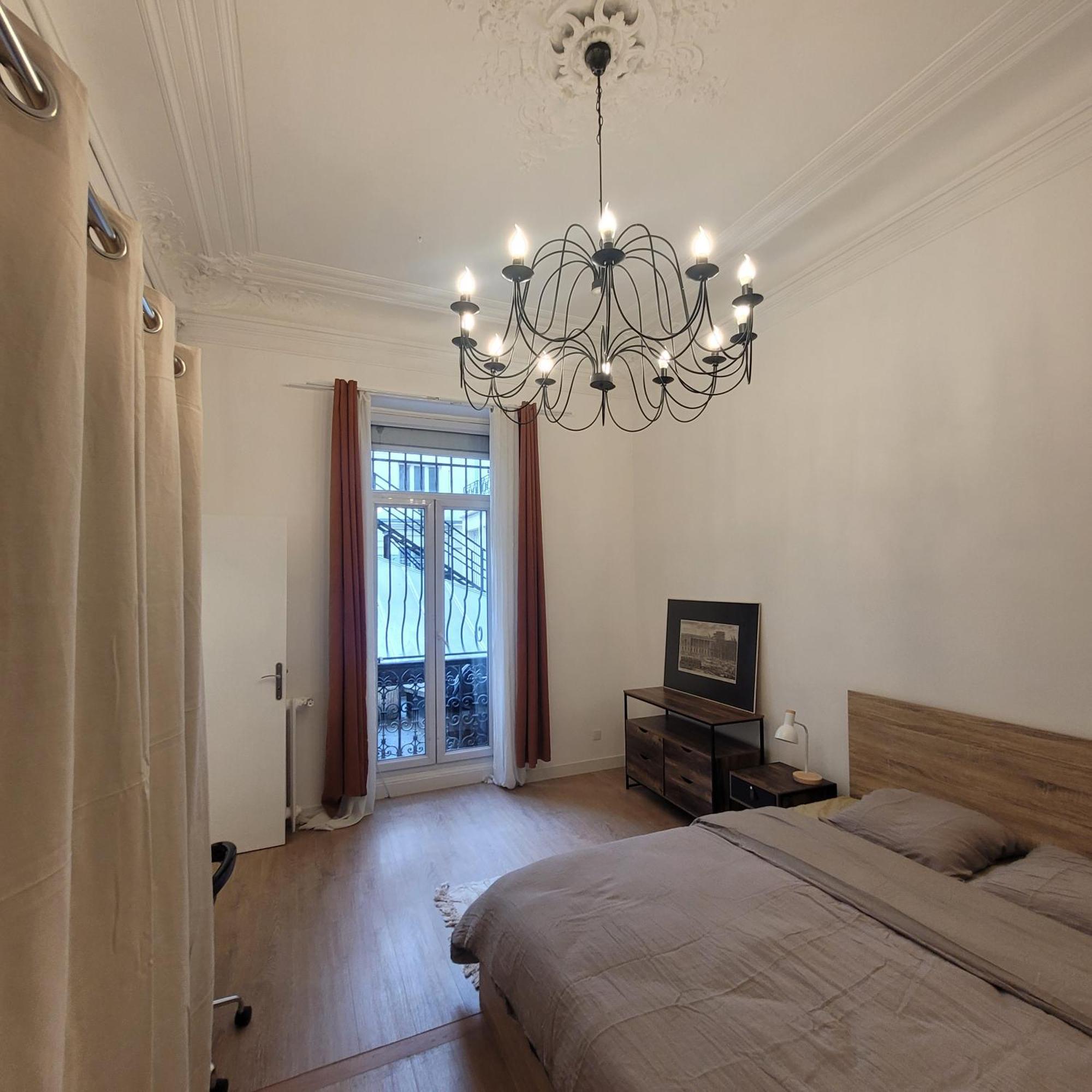 Bel Appartement Champs Elysees Avec 2 Chambres 巴黎 外观 照片